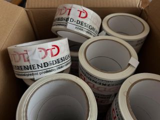 😂 Když ti dojde lepící páska uprostřed vánoční sezóny… to je skoro horší než když dojde kafe! ☕📦 Ale my jsme připraveni –...